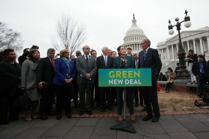 Demokratiske lovgivere Rep. Alexandria Ocasio-Cortez And Sen. Ed Markey afslører deres grønne New Deal-opløsning