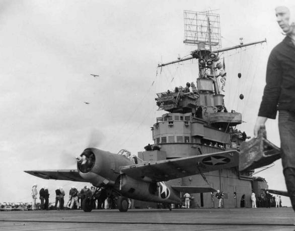 F4F Wildcat-jagerfly starter fra flyselskabet USS Ranger.