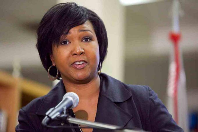 Mae Jemison taler med studerende ved Woodrow Wilson High School den 19. marts 2009 i Washington, DC.