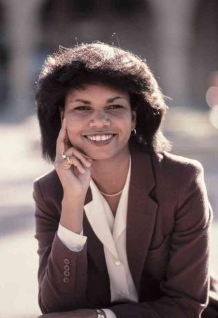 Professor Condoleezza Rice fra Stanford University poserer for et portræt i november 1985