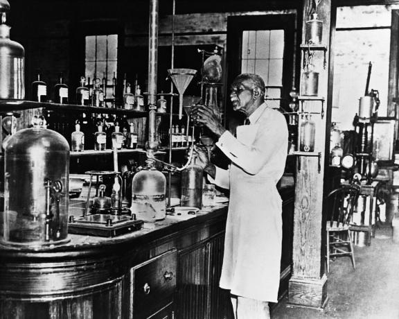 George Washington Carver i laboratorium