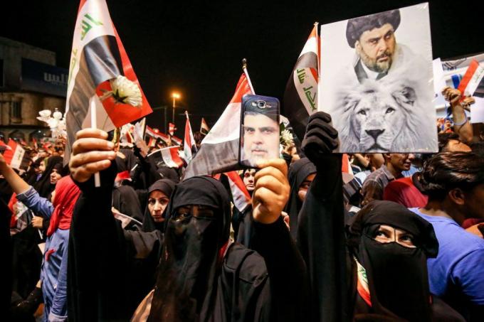 Irakiske tilhængere af Moqtada al-Sadr protesterede